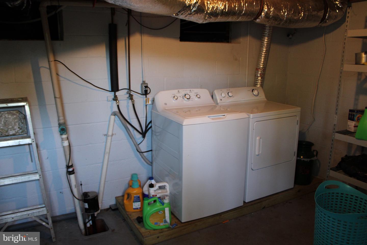 596 JESSIE DUPONT MEMORIAL HWY, BURGESS, Virginia 22432, 2 Bedrooms Bedrooms, ,1 BathroomBathrooms,Residential,For sale,596 JESSIE DUPONT MEMORIAL HWY,VANV2001706 MLS # VANV2001706