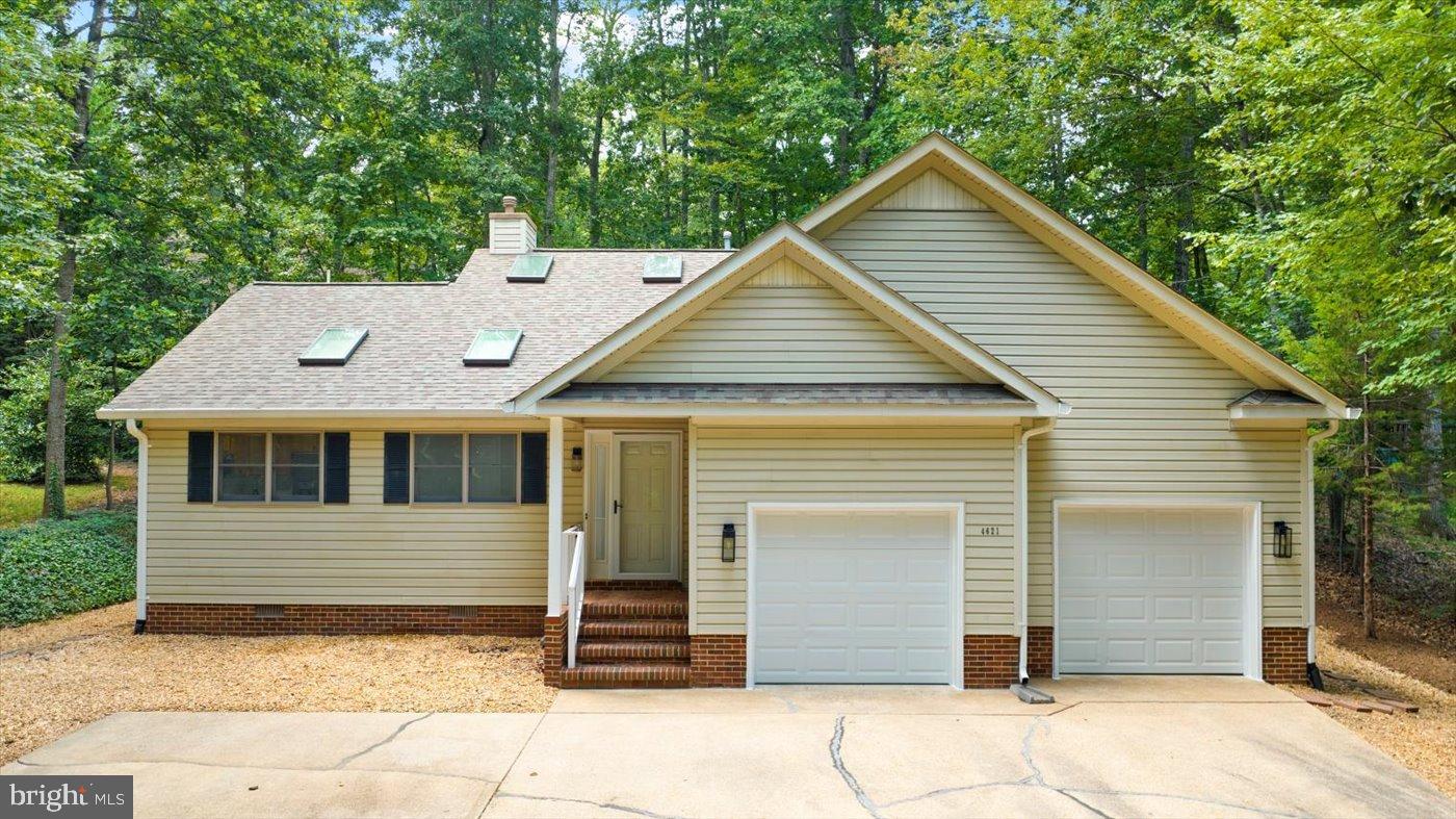 4621 LAKEVIEW PKWY, LOCUST GROVE, Virginia 22508, 3 Bedrooms Bedrooms, ,2 BathroomsBathrooms,Residential,For sale,4621 LAKEVIEW PKWY,VAOR2010324 MLS # VAOR2010324