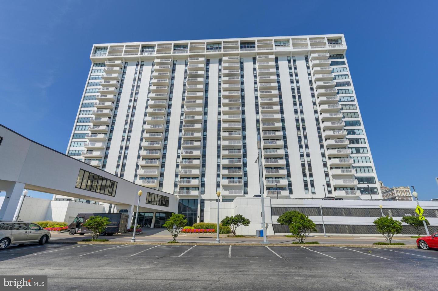 4004 ATLANTIC AVE #1911, VIRGINIA BEACH, Virginia 23451, 2 Bedrooms Bedrooms, 4 Rooms Rooms,2 BathroomsBathrooms,Residential,For sale,4004 ATLANTIC AVE #1911,VAVB2000592 MLS # VAVB2000592