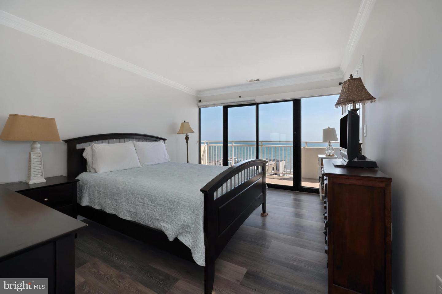 4004 ATLANTIC AVE #1911, VIRGINIA BEACH, Virginia 23451, 2 Bedrooms Bedrooms, 4 Rooms Rooms,2 BathroomsBathrooms,Residential,For sale,4004 ATLANTIC AVE #1911,VAVB2000592 MLS # VAVB2000592