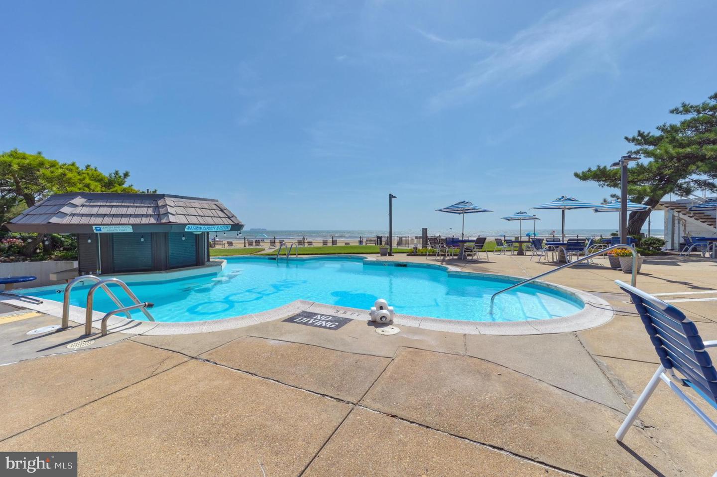 4004 ATLANTIC AVE #1911, VIRGINIA BEACH, Virginia 23451, 2 Bedrooms Bedrooms, 4 Rooms Rooms,2 BathroomsBathrooms,Residential,For sale,4004 ATLANTIC AVE #1911,VAVB2000592 MLS # VAVB2000592