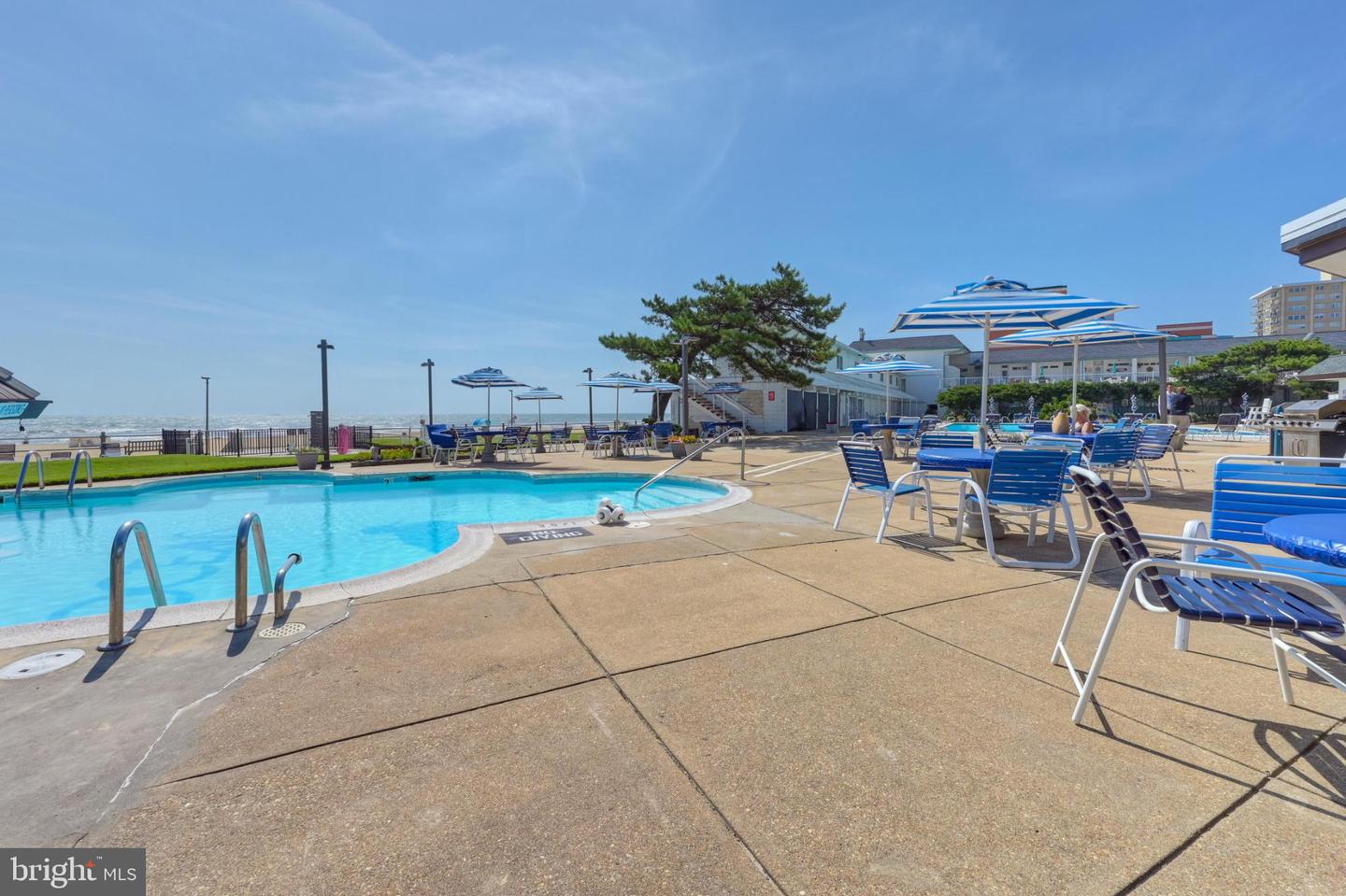 4004 ATLANTIC AVE #1911, VIRGINIA BEACH, Virginia 23451, 2 Bedrooms Bedrooms, 4 Rooms Rooms,2 BathroomsBathrooms,Residential,For sale,4004 ATLANTIC AVE #1911,VAVB2000592 MLS # VAVB2000592
