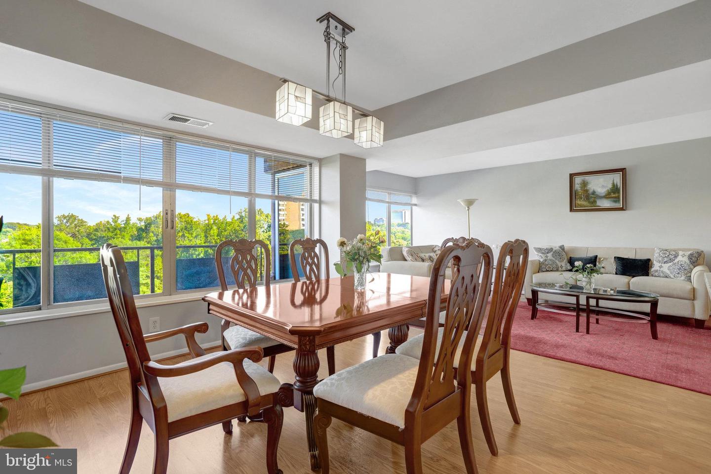 5340 HOLMES RUN PKWY #510, ALEXANDRIA, Virginia 22304, 1 Bedroom Bedrooms, ,1 BathroomBathrooms,Residential,For sale,5340 HOLMES RUN PKWY #510,VAAX2047930 MLS # VAAX2047930