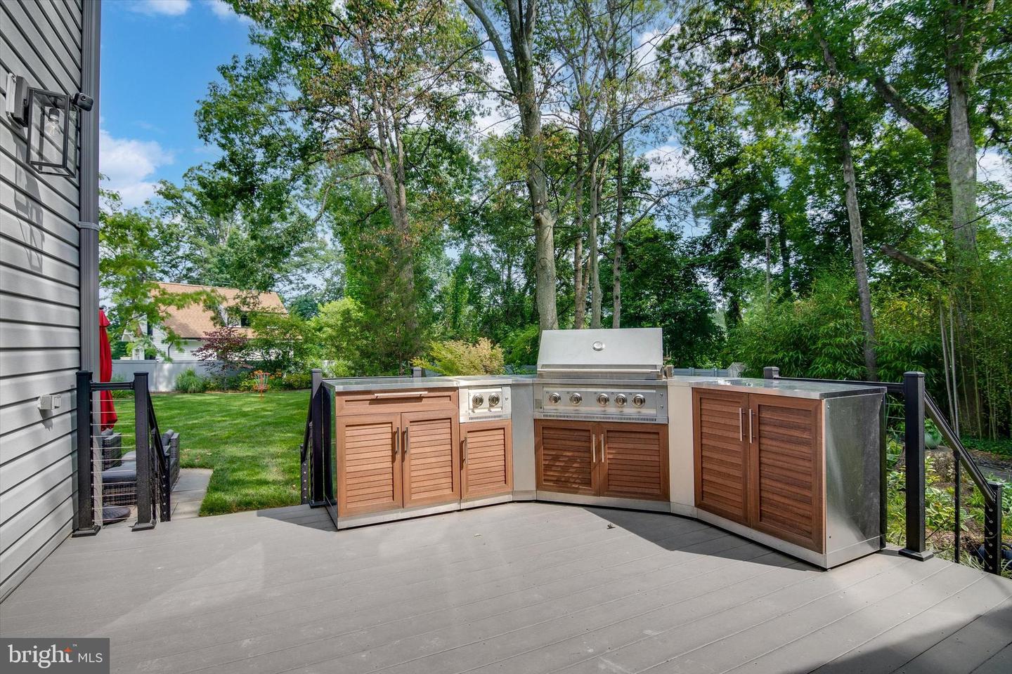 5105 1ST ST N, ARLINGTON, Virginia 22203, 4 Bedrooms Bedrooms, ,3 BathroomsBathrooms,Residential,For sale,5105 1ST ST N,VAAR2061494 MLS # VAAR2061494