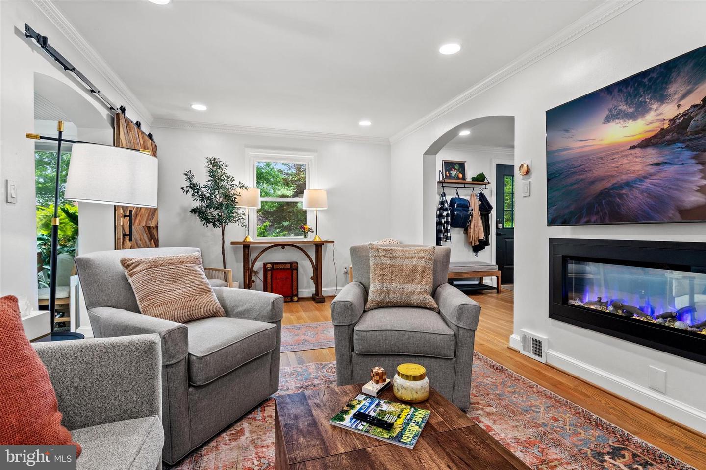 5105 1ST ST N, ARLINGTON, Virginia 22203, 4 Bedrooms Bedrooms, ,3 BathroomsBathrooms,Residential,For sale,5105 1ST ST N,VAAR2061494 MLS # VAAR2061494
