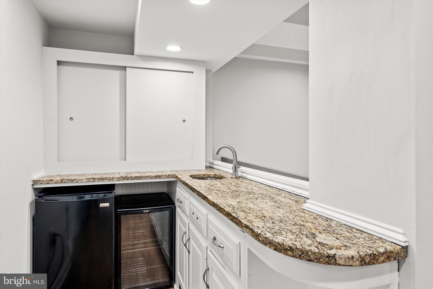 5105 1ST ST N, ARLINGTON, Virginia 22203, 4 Bedrooms Bedrooms, ,3 BathroomsBathrooms,Residential,For sale,5105 1ST ST N,VAAR2061494 MLS # VAAR2061494