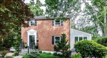 5105 1ST ST N, ARLINGTON, Virginia 22203, 4 Bedrooms Bedrooms, ,3 BathroomsBathrooms,Residential,For sale,5105 1ST ST N,VAAR2061494 MLS # VAAR2061494