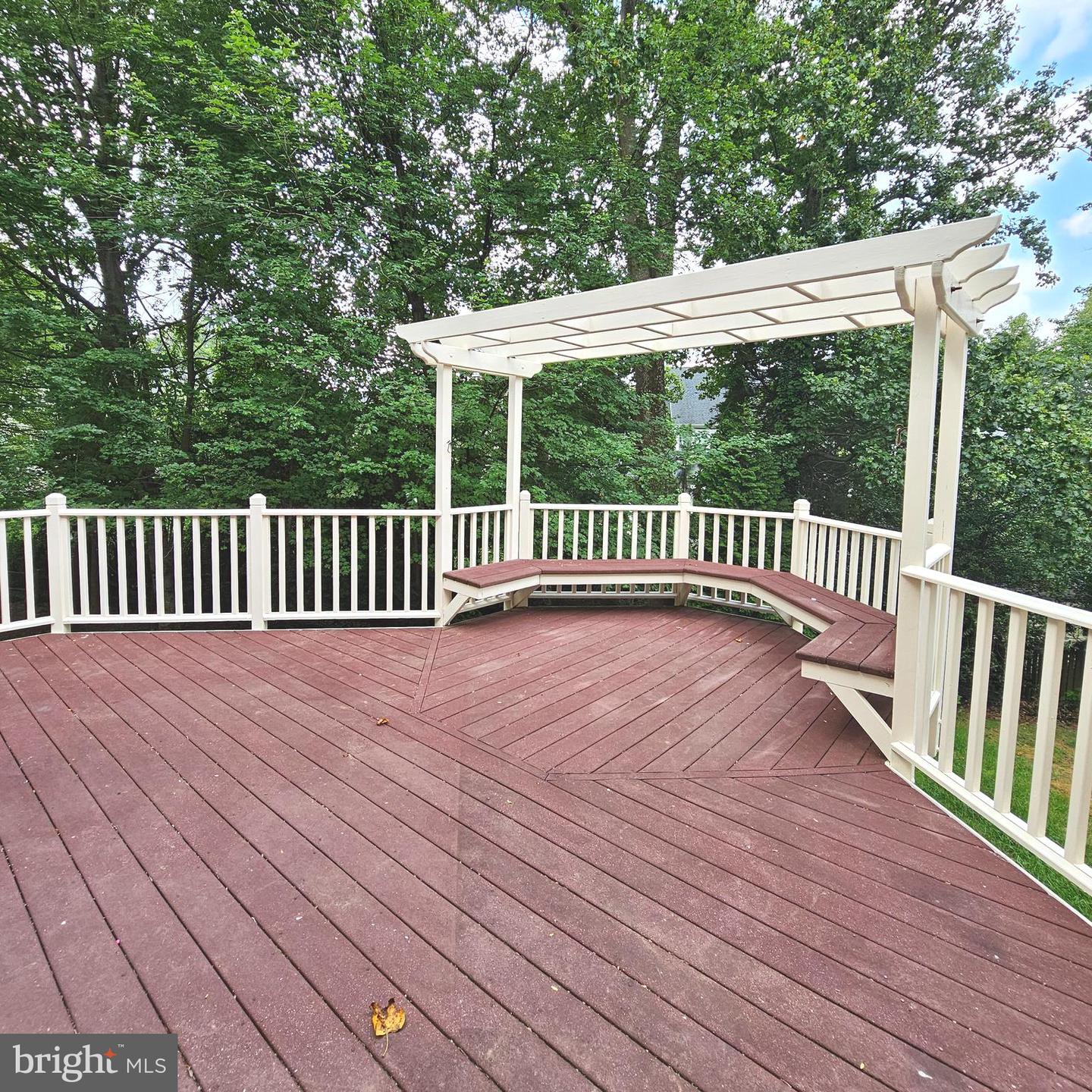 5267 TRACTOR LN, FAIRFAX, Virginia 22030, 5 Bedrooms Bedrooms, ,4 BathroomsBathrooms,Residential,For sale,5267 TRACTOR LN,VAFX2258060 MLS # VAFX2258060