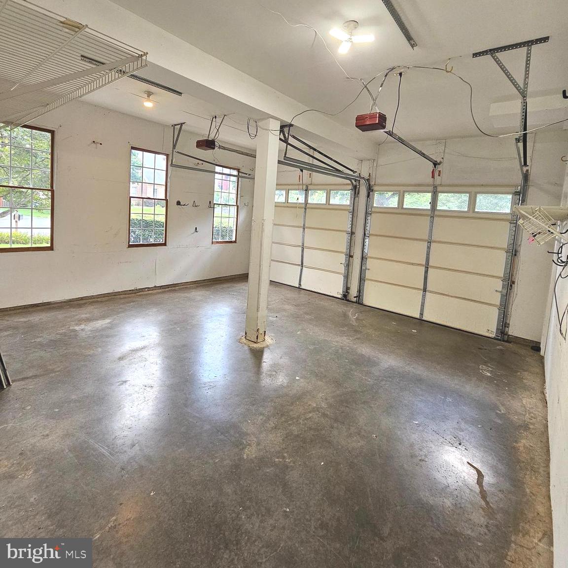 5267 TRACTOR LN, FAIRFAX, Virginia 22030, 5 Bedrooms Bedrooms, ,4 BathroomsBathrooms,Residential,For sale,5267 TRACTOR LN,VAFX2258060 MLS # VAFX2258060