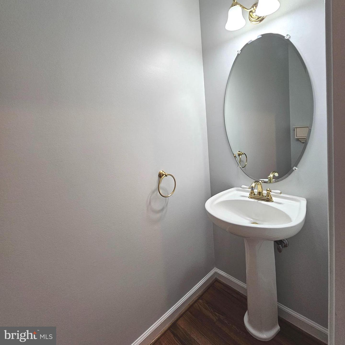 5267 TRACTOR LN, FAIRFAX, Virginia 22030, 5 Bedrooms Bedrooms, ,4 BathroomsBathrooms,Residential,For sale,5267 TRACTOR LN,VAFX2258060 MLS # VAFX2258060