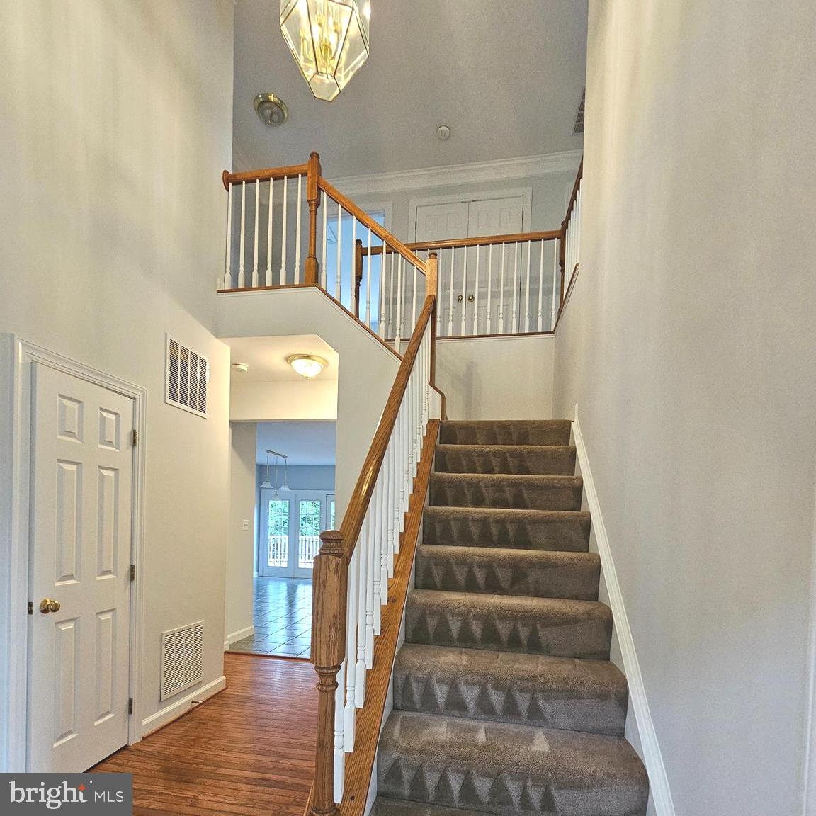 5267 TRACTOR LN, FAIRFAX, Virginia 22030, 5 Bedrooms Bedrooms, ,4 BathroomsBathrooms,Residential,For sale,5267 TRACTOR LN,VAFX2258060 MLS # VAFX2258060