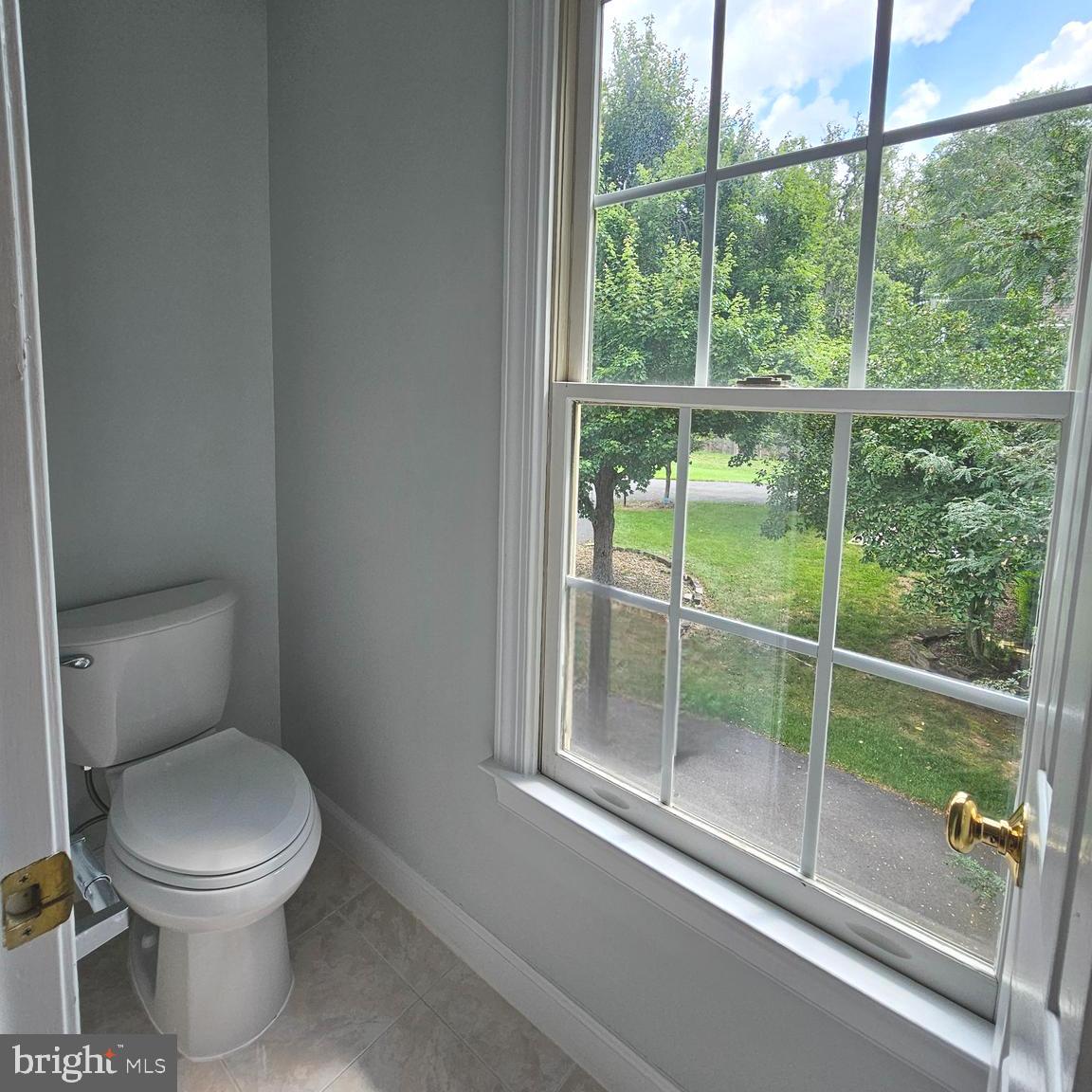 5267 TRACTOR LN, FAIRFAX, Virginia 22030, 5 Bedrooms Bedrooms, ,4 BathroomsBathrooms,Residential,For sale,5267 TRACTOR LN,VAFX2258060 MLS # VAFX2258060