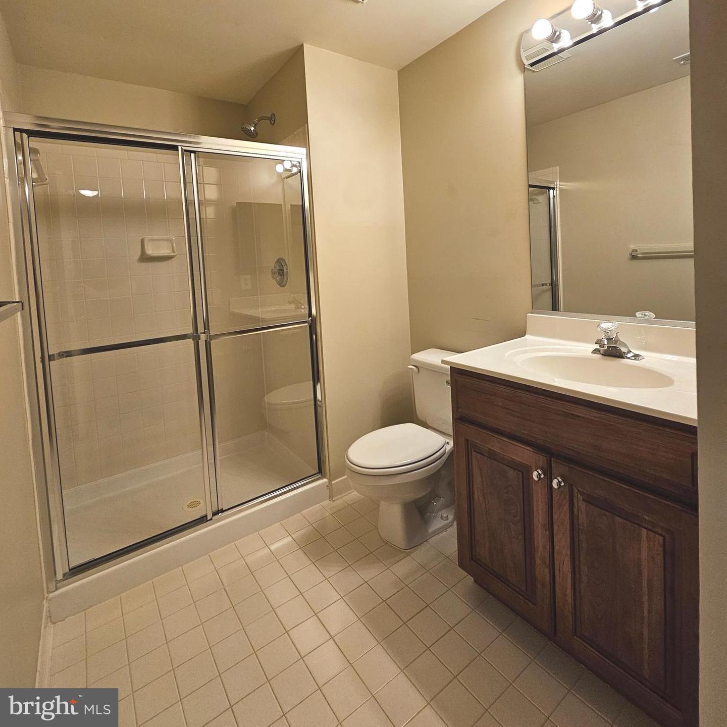 5267 TRACTOR LN, FAIRFAX, Virginia 22030, 5 Bedrooms Bedrooms, ,4 BathroomsBathrooms,Residential,For sale,5267 TRACTOR LN,VAFX2258060 MLS # VAFX2258060