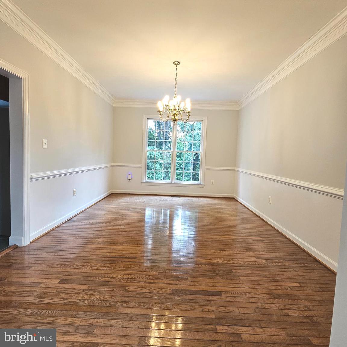 5267 TRACTOR LN, FAIRFAX, Virginia 22030, 5 Bedrooms Bedrooms, ,4 BathroomsBathrooms,Residential,For sale,5267 TRACTOR LN,VAFX2258060 MLS # VAFX2258060