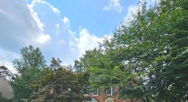 5267 TRACTOR LN, FAIRFAX, Virginia 22030, 5 Bedrooms Bedrooms, ,4 BathroomsBathrooms,Residential,For sale,5267 TRACTOR LN,VAFX2258060 MLS # VAFX2258060