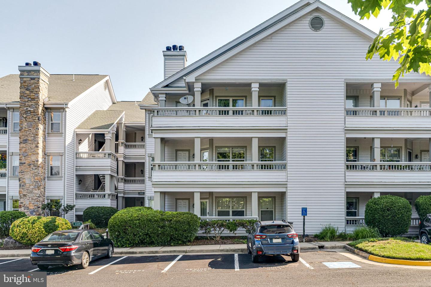 4405 FAIR STONE DR #201, FAIRFAX, Virginia 22033, 2 Bedrooms Bedrooms, ,2 BathroomsBathrooms,Residential,For sale,4405 FAIR STONE DR #201,VAFX2258122 MLS # VAFX2258122