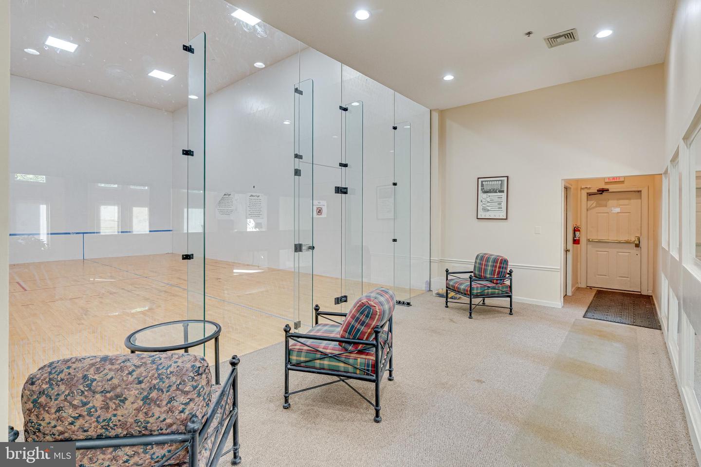 4405 FAIR STONE DR #201, FAIRFAX, Virginia 22033, 2 Bedrooms Bedrooms, ,2 BathroomsBathrooms,Residential,For sale,4405 FAIR STONE DR #201,VAFX2258122 MLS # VAFX2258122