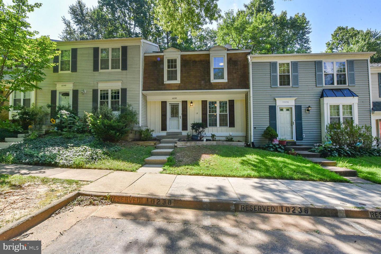 10238 SASSAFRAS WOODS CT, BURKE, Virginia 22015, 3 Bedrooms Bedrooms, ,3 BathroomsBathrooms,Residential,For sale,10238 SASSAFRAS WOODS CT,VAFX2258172 MLS # VAFX2258172