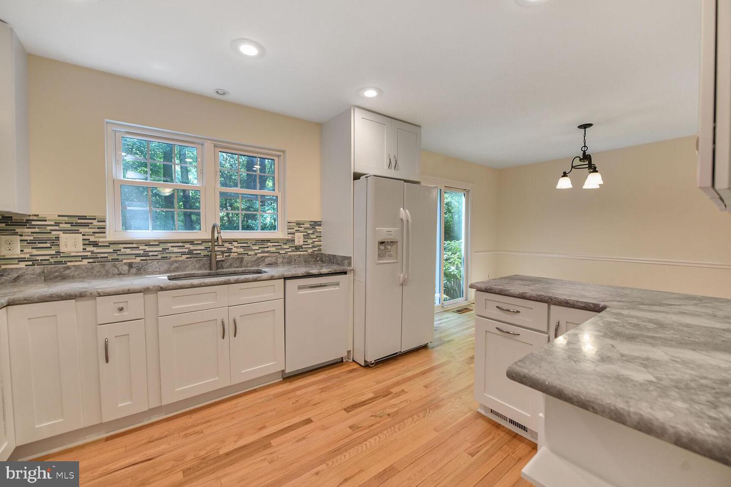 10238 SASSAFRAS WOODS CT, BURKE, Virginia 22015, 3 Bedrooms Bedrooms, ,3 BathroomsBathrooms,Residential,For sale,10238 SASSAFRAS WOODS CT,VAFX2258172 MLS # VAFX2258172