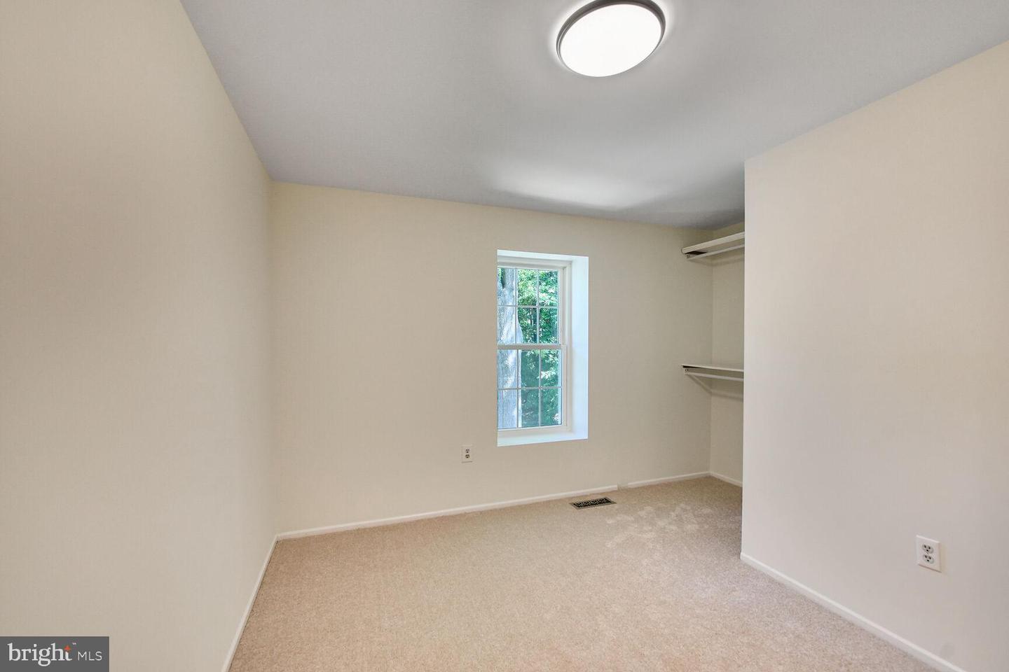 10238 SASSAFRAS WOODS CT, BURKE, Virginia 22015, 3 Bedrooms Bedrooms, ,3 BathroomsBathrooms,Residential,For sale,10238 SASSAFRAS WOODS CT,VAFX2258172 MLS # VAFX2258172