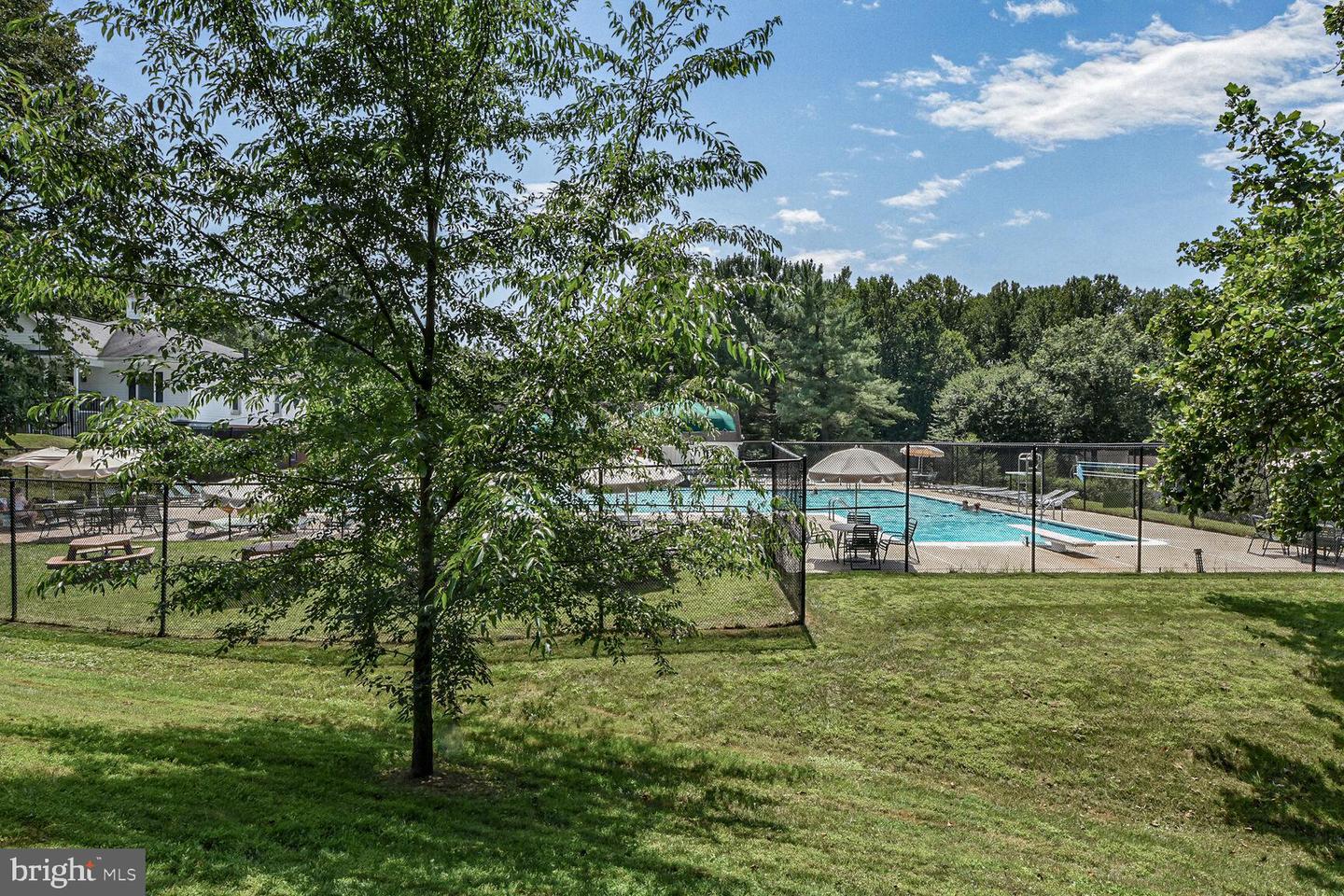10238 SASSAFRAS WOODS CT, BURKE, Virginia 22015, 3 Bedrooms Bedrooms, ,3 BathroomsBathrooms,Residential,For sale,10238 SASSAFRAS WOODS CT,VAFX2258172 MLS # VAFX2258172
