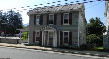 309 N MAIN ST, EDINBURG, Virginia 22824, 3 Bedrooms Bedrooms, ,2 BathroomsBathrooms,Residential,For sale,309 N MAIN ST,VASH2012128 MLS # VASH2012128