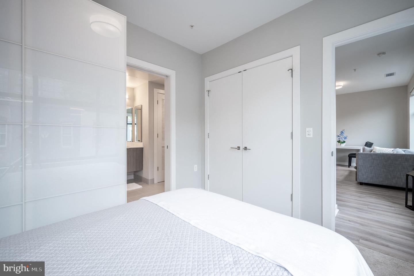 911 2ND ST NE #204, WASHINGTON, District Of Columbia 20002, 1 Bedroom Bedrooms, ,1 BathroomBathrooms,Residential,For sale,911 2ND ST NE #204,DCDC2212626 MLS # DCDC2212626