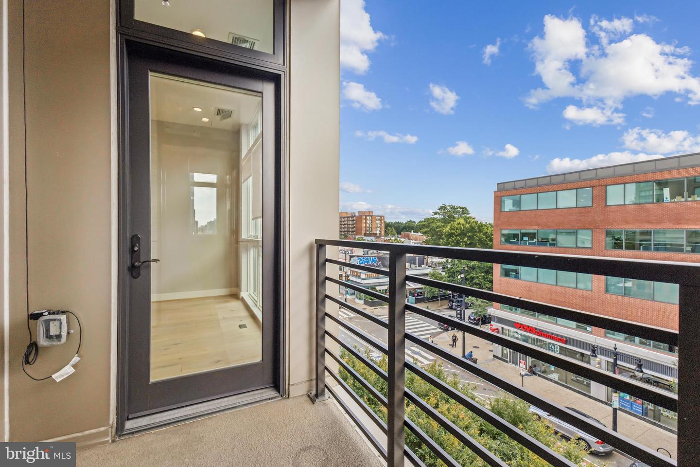 646 H ST NE #406, WASHINGTON, District Of Columbia 20002, 1 Bedroom Bedrooms, ,1 BathroomBathrooms,Residential,For sale,646 H ST NE #406,DCDC2212630 MLS # DCDC2212630