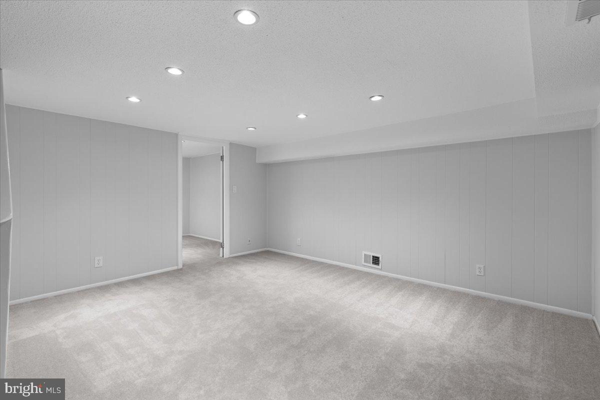 2990 S COLUMBUS ST, ARLINGTON, Virginia 22206, 2 Bedrooms Bedrooms, ,2 BathroomsBathrooms,Residential,For sale,2990 S COLUMBUS ST,VAAX2047976 MLS # VAAX2047976
