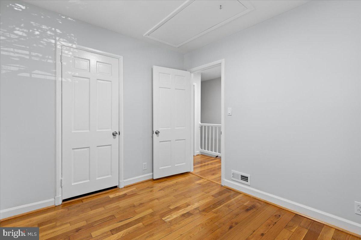 2990 S COLUMBUS ST, ARLINGTON, Virginia 22206, 2 Bedrooms Bedrooms, ,2 BathroomsBathrooms,Residential,For sale,2990 S COLUMBUS ST,VAAX2047976 MLS # VAAX2047976