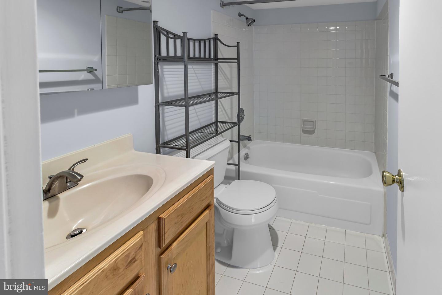 4500 S FOUR MILE RUN DR #732, ARLINGTON, Virginia 22204, 2 Bedrooms Bedrooms, ,2 BathroomsBathrooms,Residential,For sale,4500 S FOUR MILE RUN DR #732,VAAR2061536 MLS # VAAR2061536