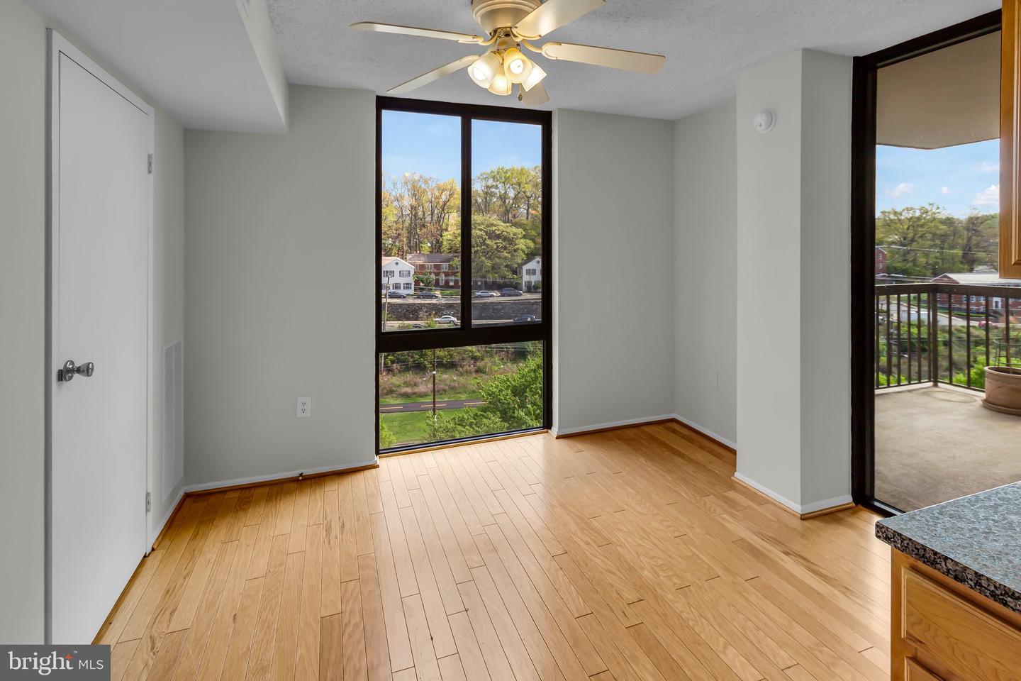 4500 S FOUR MILE RUN DR #732, ARLINGTON, Virginia 22204, 2 Bedrooms Bedrooms, ,2 BathroomsBathrooms,Residential,For sale,4500 S FOUR MILE RUN DR #732,VAAR2061536 MLS # VAAR2061536