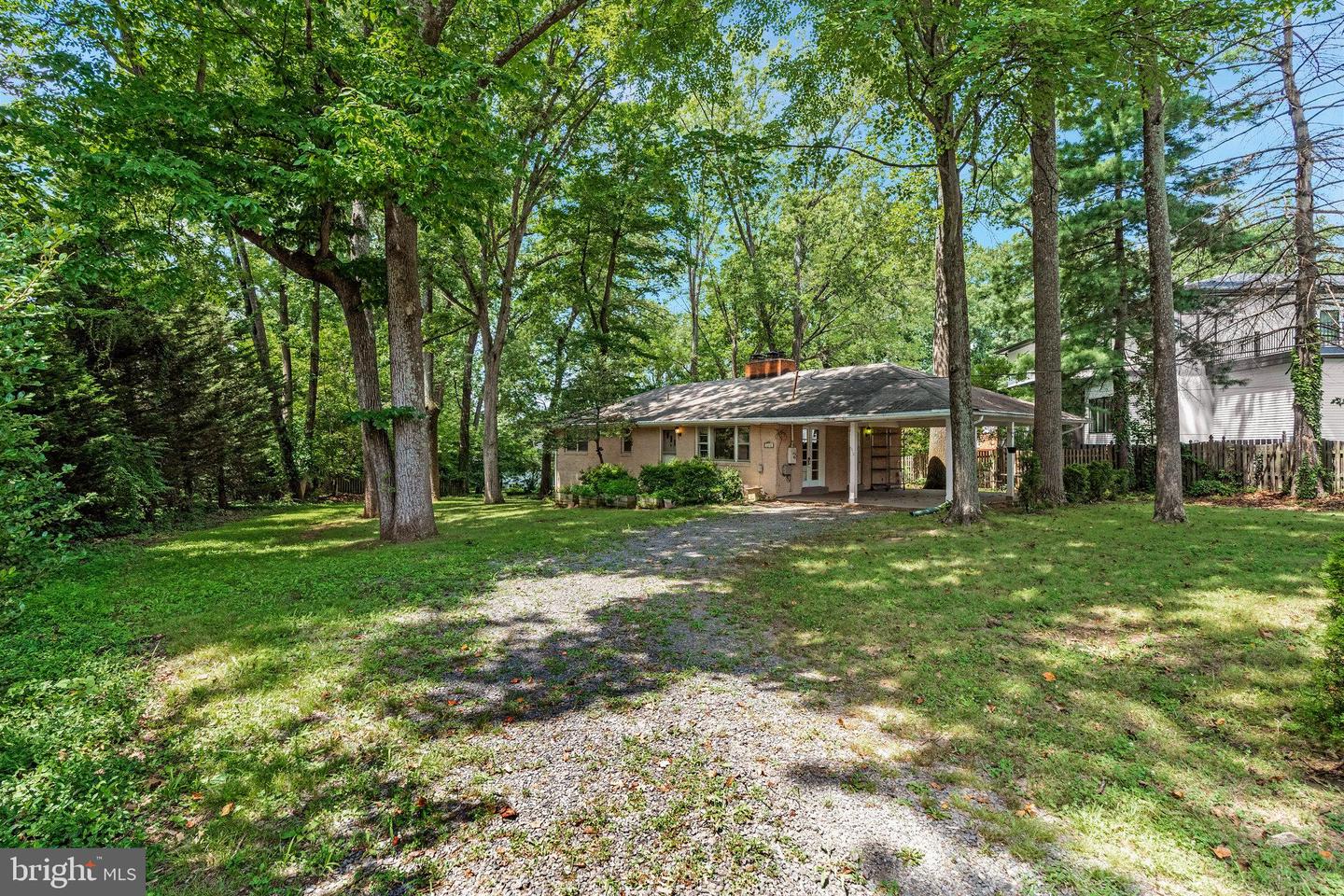 1616 6TH PL, MCLEAN, Virginia 22101, 4 Bedrooms Bedrooms, ,3 BathroomsBathrooms,Residential,For sale,1616 6TH PL,VAFX2258168 MLS # VAFX2258168