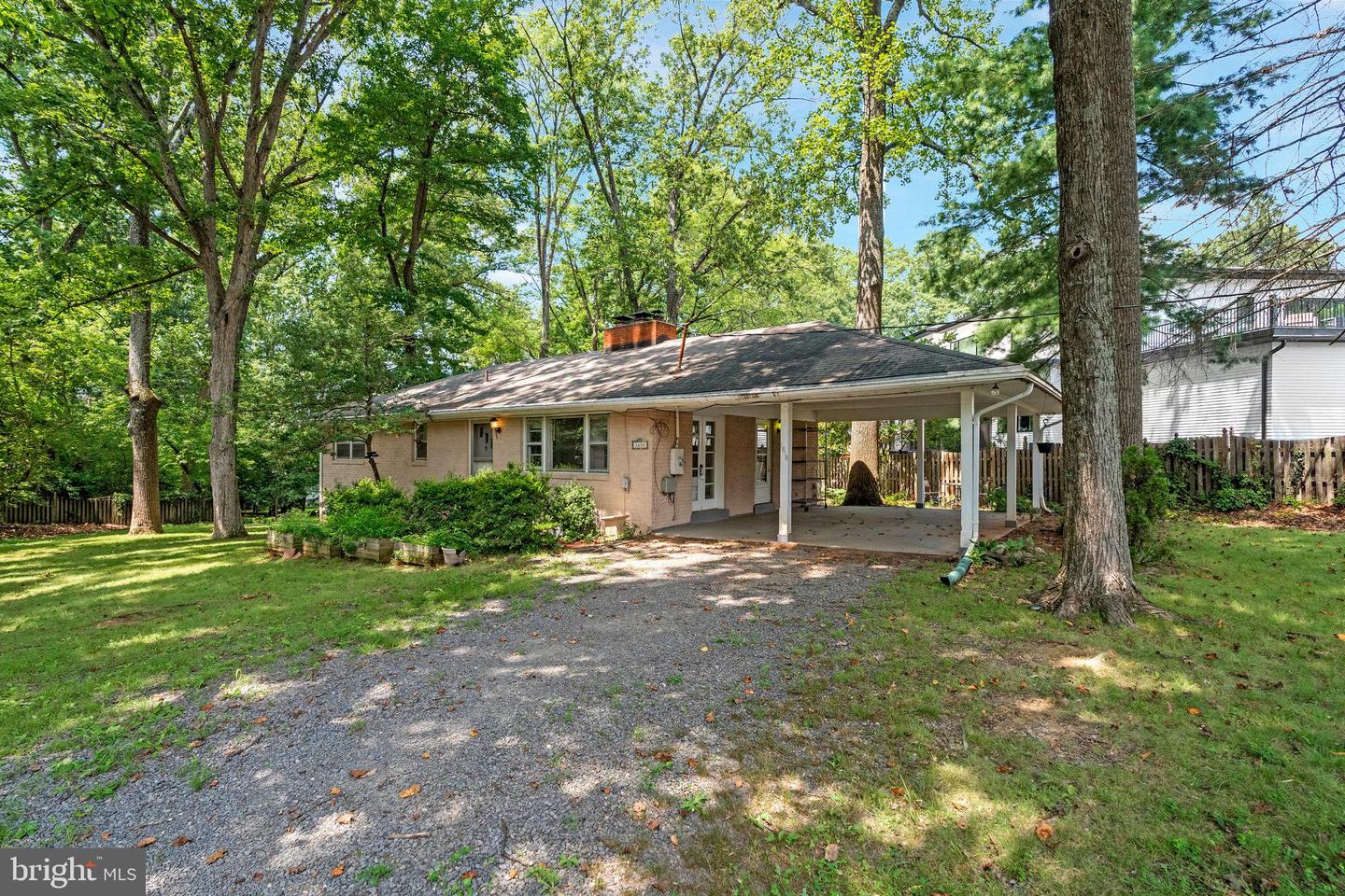 1616 6TH PL, MCLEAN, Virginia 22101, 4 Bedrooms Bedrooms, ,3 BathroomsBathrooms,Residential,For sale,1616 6TH PL,VAFX2258168 MLS # VAFX2258168