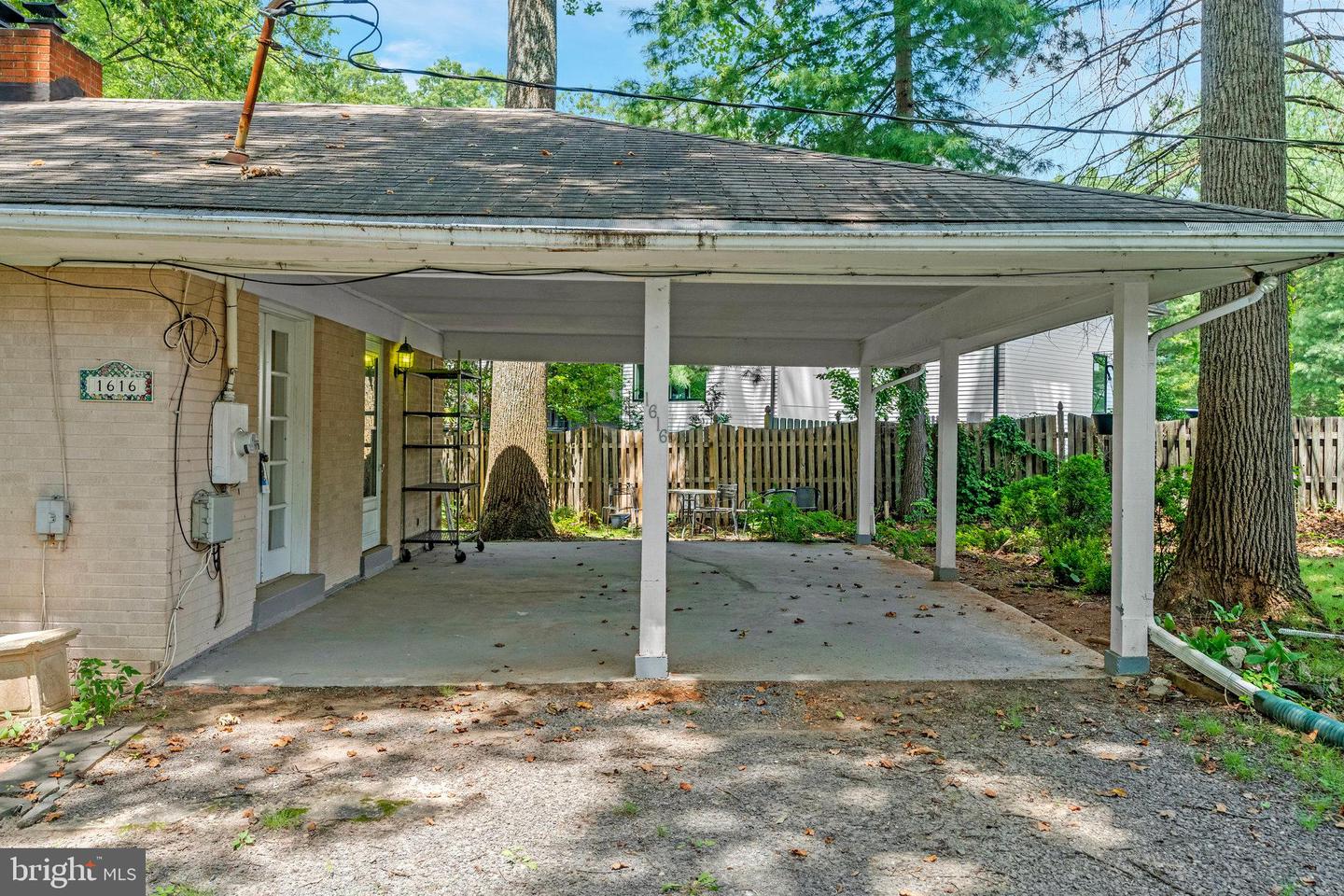 1616 6TH PL, MCLEAN, Virginia 22101, 4 Bedrooms Bedrooms, ,3 BathroomsBathrooms,Residential,For sale,1616 6TH PL,VAFX2258168 MLS # VAFX2258168