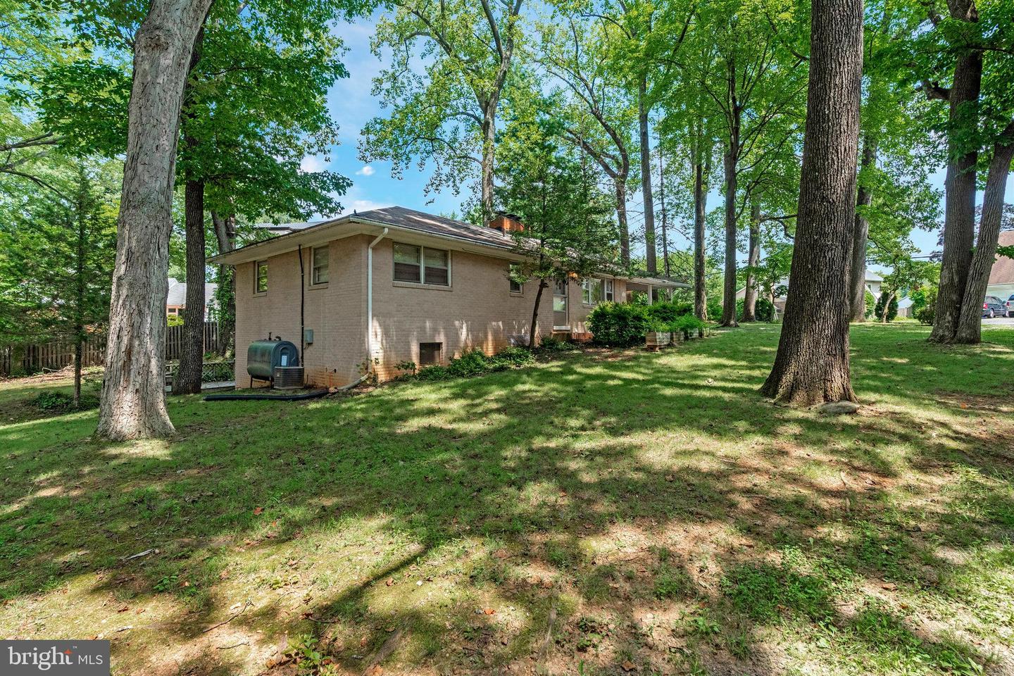 1616 6TH PL, MCLEAN, Virginia 22101, 4 Bedrooms Bedrooms, ,3 BathroomsBathrooms,Residential,For sale,1616 6TH PL,VAFX2258168 MLS # VAFX2258168