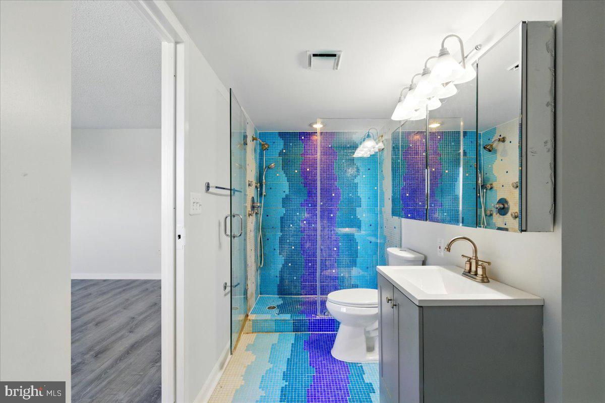 1225 MARTHA CUSTIS DR #919, ALEXANDRIA, Virginia 22302, 3 Bedrooms Bedrooms, ,2 BathroomsBathrooms,Residential,For sale,1225 MARTHA CUSTIS DR #919,VAAX2047982 MLS # VAAX2047982