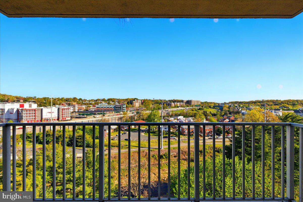 1225 MARTHA CUSTIS DR #919, ALEXANDRIA, Virginia 22302, 3 Bedrooms Bedrooms, ,2 BathroomsBathrooms,Residential,For sale,1225 MARTHA CUSTIS DR #919,VAAX2047982 MLS # VAAX2047982