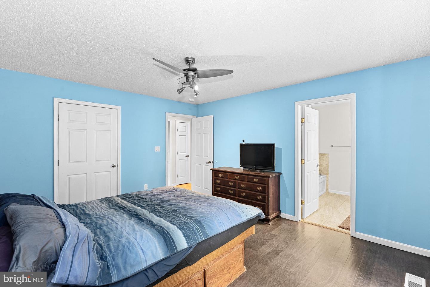 806 WINDY WAY, FRONT ROYAL, Virginia 22630, 3 Bedrooms Bedrooms, ,3 BathroomsBathrooms,Residential,For sale,806 WINDY WAY,VAWR2011842 MLS # VAWR2011842