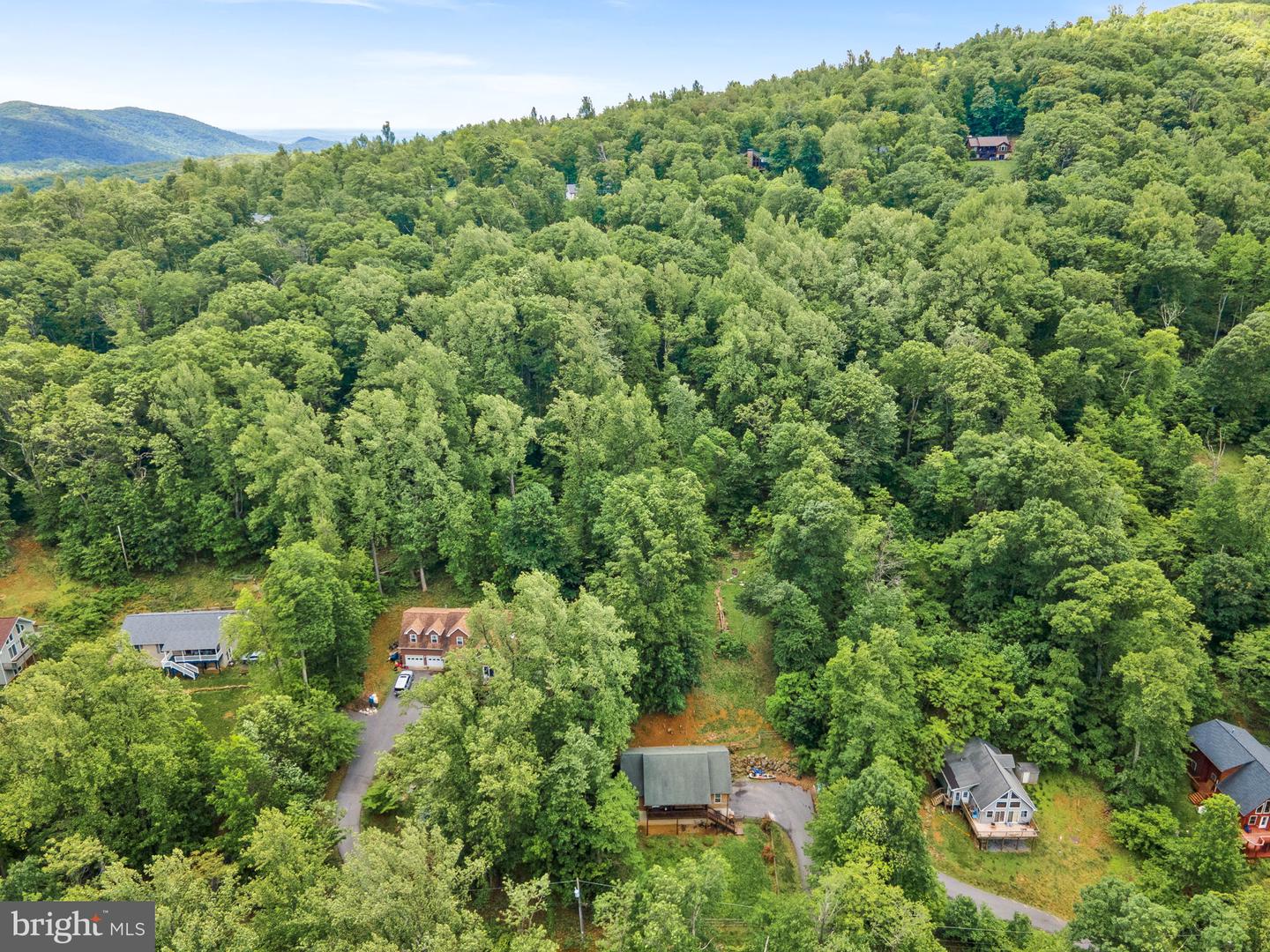 806 WINDY WAY, FRONT ROYAL, Virginia 22630, 3 Bedrooms Bedrooms, ,3 BathroomsBathrooms,Residential,For sale,806 WINDY WAY,VAWR2011842 MLS # VAWR2011842