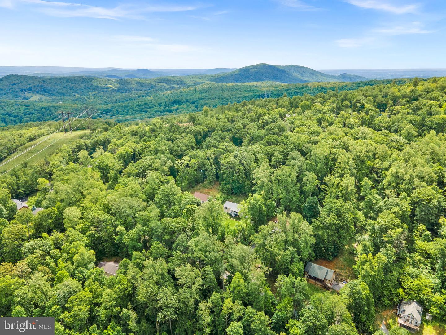 806 WINDY WAY, FRONT ROYAL, Virginia 22630, 3 Bedrooms Bedrooms, ,3 BathroomsBathrooms,Residential,For sale,806 WINDY WAY,VAWR2011842 MLS # VAWR2011842
