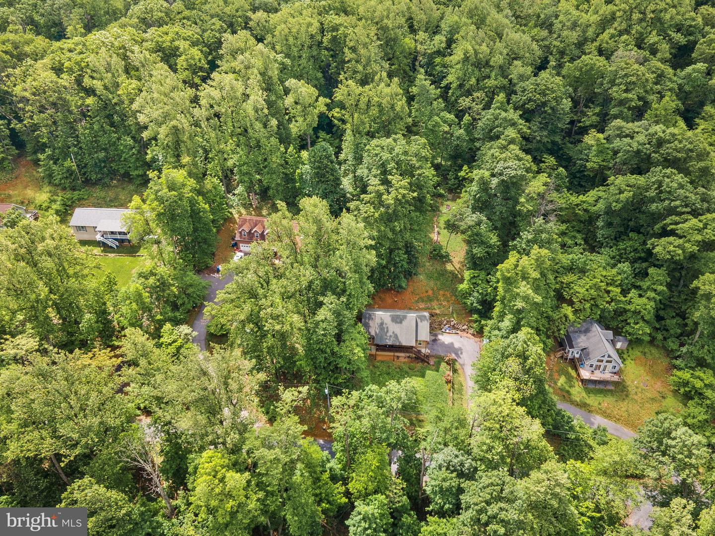 806 WINDY WAY, FRONT ROYAL, Virginia 22630, 3 Bedrooms Bedrooms, ,3 BathroomsBathrooms,Residential,For sale,806 WINDY WAY,VAWR2011842 MLS # VAWR2011842