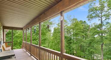 806 WINDY WAY, FRONT ROYAL, Virginia 22630, 3 Bedrooms Bedrooms, ,3 BathroomsBathrooms,Residential,For sale,806 WINDY WAY,VAWR2011842 MLS # VAWR2011842