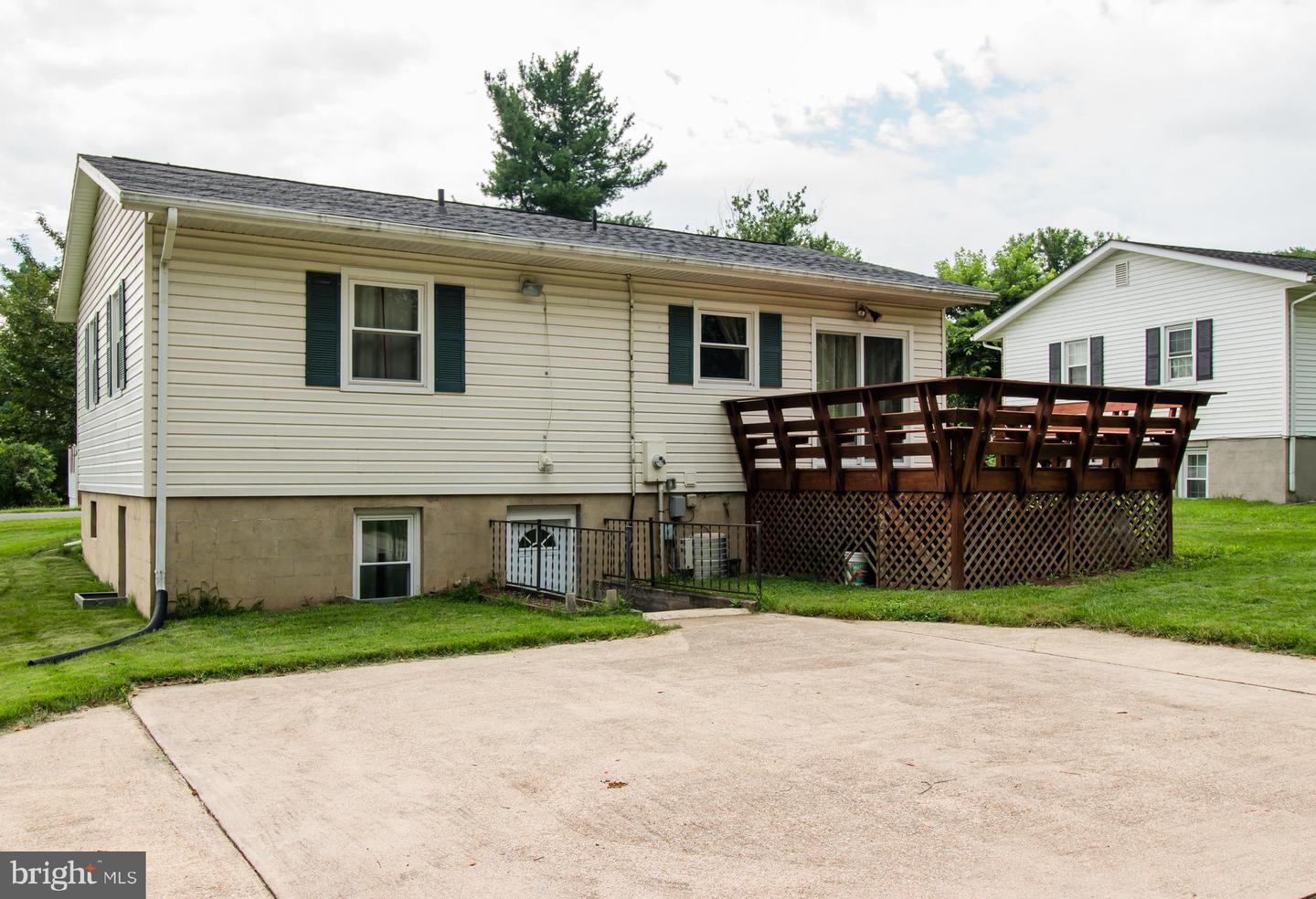 320 WILLIAMSPORT, TIMBERVILLE, Virginia 22853, 3 Bedrooms Bedrooms, ,1 BathroomBathrooms,Residential,For sale,320 WILLIAMSPORT,VARO2002466 MLS # VARO2002466