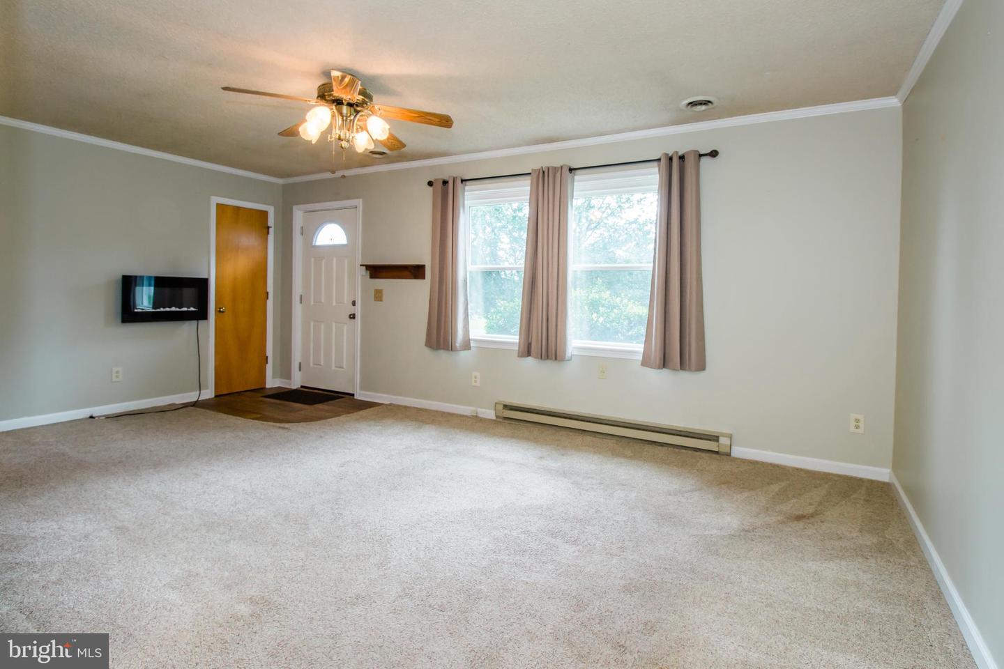 320 WILLIAMSPORT, TIMBERVILLE, Virginia 22853, 3 Bedrooms Bedrooms, ,1 BathroomBathrooms,Residential,For sale,320 WILLIAMSPORT,VARO2002466 MLS # VARO2002466