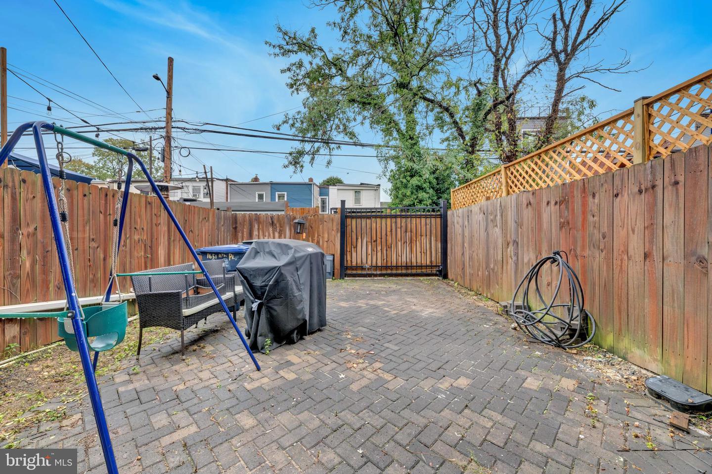 1651 11TH PL NE, WASHINGTON, District Of Columbia 20002, 3 Bedrooms Bedrooms, ,3 BathroomsBathrooms,Residential,For sale,1651 11TH PL NE,DCDC2212638 MLS # DCDC2212638
