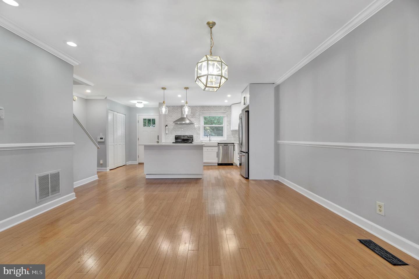 1651 11TH PL NE, WASHINGTON, District Of Columbia 20002, 3 Bedrooms Bedrooms, ,3 BathroomsBathrooms,Residential,For sale,1651 11TH PL NE,DCDC2212638 MLS # DCDC2212638