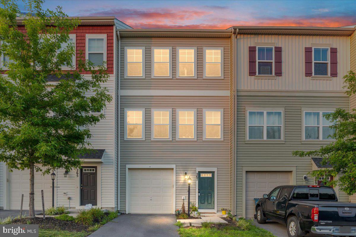 267 PATCHWORK, STEPHENSON, Virginia 22656, 3 Bedrooms Bedrooms, 6 Rooms Rooms,2 BathroomsBathrooms,Residential,For sale,267 PATCHWORK,VAFV2035754 MLS # VAFV2035754