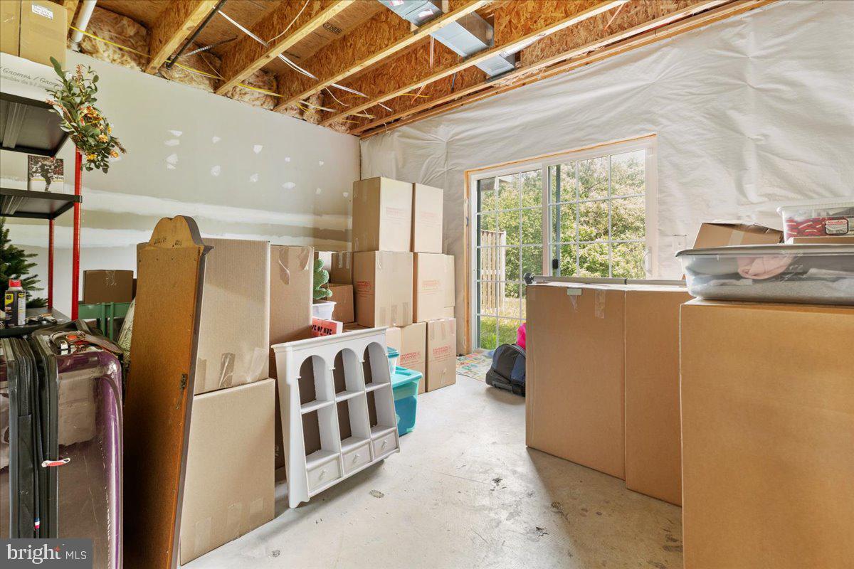 267 PATCHWORK, STEPHENSON, Virginia 22656, 3 Bedrooms Bedrooms, 6 Rooms Rooms,2 BathroomsBathrooms,Residential,For sale,267 PATCHWORK,VAFV2035754 MLS # VAFV2035754