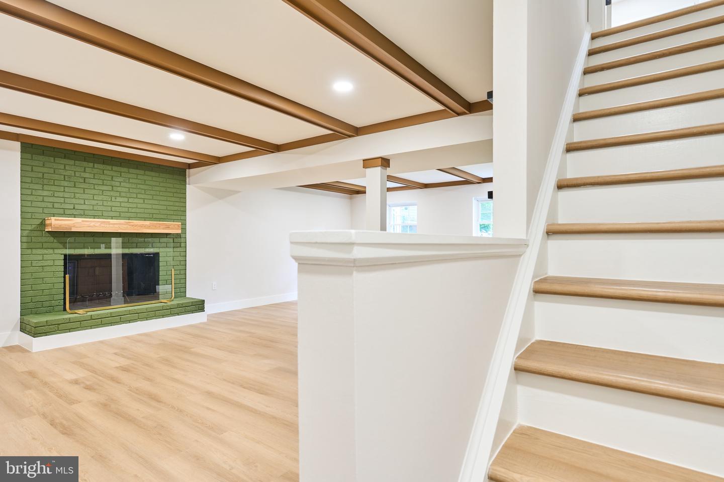 11318 VALE RD, OAKTON, Virginia 22124, 4 Bedrooms Bedrooms, ,4 BathroomsBathrooms,Residential,For sale,11318 VALE RD,VAFX2258184 MLS # VAFX2258184